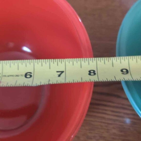 Set of 2 Vintage Nesting Glass Mixing Bowls - Picture 9 of 9